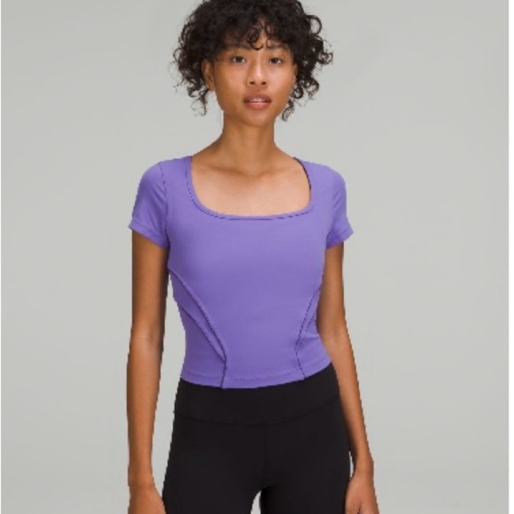 Lululemon purple crop top